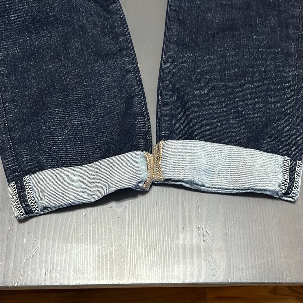 Gap - Picture 3 of 5